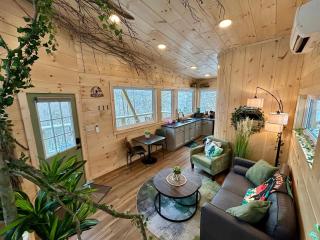 Bigfoot's Bluff - Hot Tub- Forest Canopy Cabin RRG - Located 5 Min From Nada Tunnel - 1