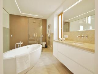 Modern Mansion in Petra with Pool - 4