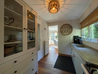 Cozy Home Near Beach for 3 - 2