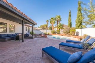 Luxury Vegas Escape,Pool, Playroom & Mtn Views - 4