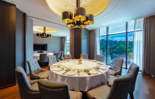 Phoenix Fairyland Hot Springs Hotel - 1