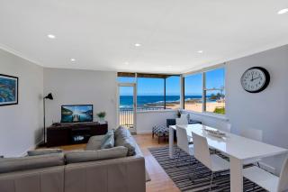 Golden Sands 1 - Absolute Beachfront - 4