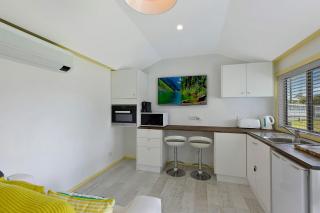 Pacific Family Retreat - Long Jetty - 9