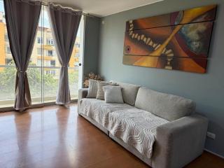 Departamento acogedor en Surco Lima Perú - 5