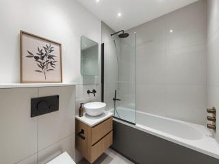 Elegant Family Apartment in Wimbledon - 4