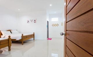 7-Bedroom Villa with XXL Pool for Groups of Friends - 1