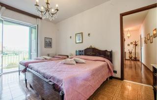 Stunning Apartment In Cogorno With Wifi - 6