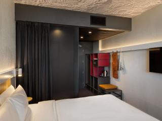 ibis Kyiv Beresteiska - 3