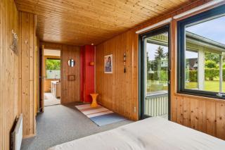 Retro Home Near Skovgårde With Ocean Views - 3