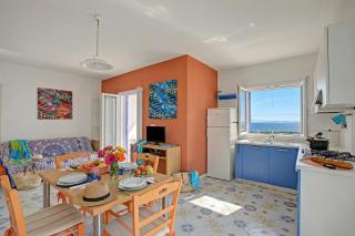 Penthouse Azzurra Sea View Near Beach - Happy Rentals - 8