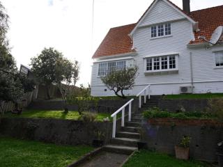 Heritage 1915 Home, Modern Elegance - 2