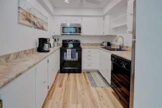 Coastal Cove at Peck Plaza - 5