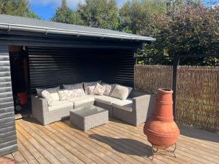 Renovated Holiday Home Near Beach And Town - 7