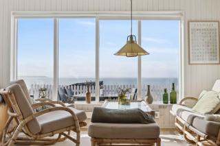 Enjoy The Silence And Stunning View Over The Sea - 9