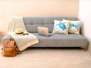 Cozy Romantic Memory Foam King Bed Steps to Beach Kitchen WiFi AC Great Value 2A - 4