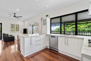 relaxing stay near brisbane cultural heart - 1