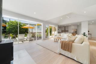 Tideways Elegant Sorrento Retreat - 6