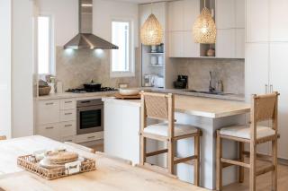 Tideways Elegant Sorrento Retreat - 3
