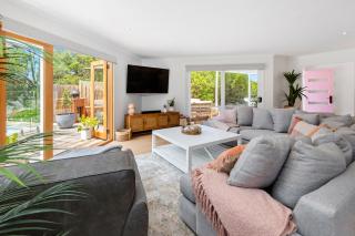 Palm Springs Oasis - 5