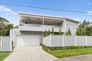 Shelby Beachhouse Scandi Hot Tub McCrae Views - 0