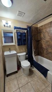 Lighthouse Basement Guest Suite - 4