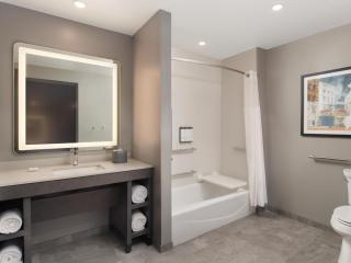 Hyatt House Schenectady / Mohawk Harbor - 3