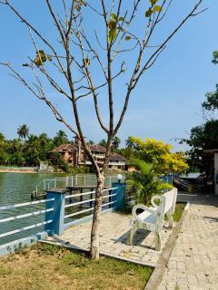 Suites by the Glaswater - 4