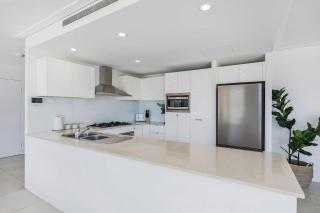 Coast Luxury Apartments 17 - 6