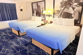 Super 8 by Wyndham Hot Springs - Hot Springs - 3