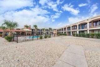 Days Inn by Wyndham San Antonio Splashtown/ATT Center - 0