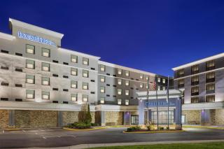 DoubleTree by Hilton Salisbury - 0