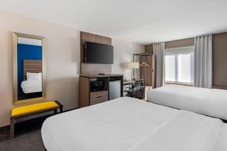 Comfort Inn & Suites Harrisburg-Hershey North - 3