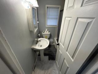 3 Bedroom Game House with Pool Table and Arcades - 3