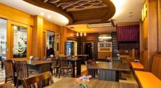 Triple Rund Place Hotel - 7