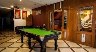 Triple Rund Place Hotel - 1