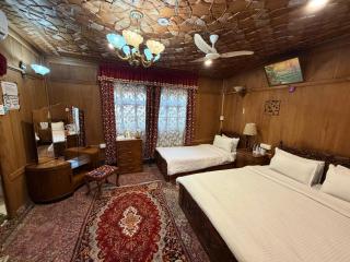 Pride Group of Houseboats - 1