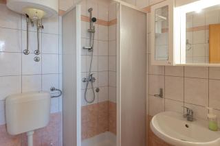 Tinka, Apartment No 5 - 7