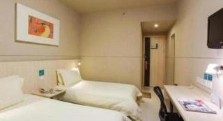 Jinjiang Inn Yueyang Railway Station - 4
