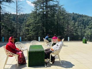 JB Hotel and Resort - 2