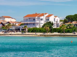 Paradiso, No 3 - Vir - 0