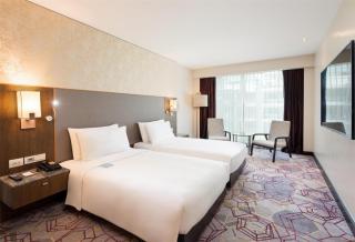 Radisson Suites Bangkok Sukhumvit - 8