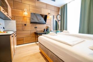 Elegance Studios - 1