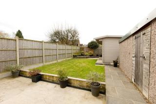 WOODFIELD ROAD - Two bed in Harrogate with cosy living room fire. - 7