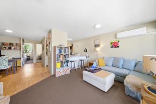 Stylish 2-Bed Apartment Near Kingston Foreshore - 7