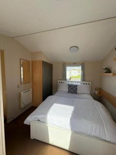 Static home sleeps 6 - 4