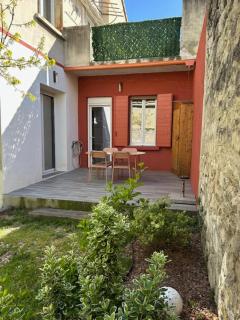 Lumineux extérieur proche gare et stationnement privé - 9