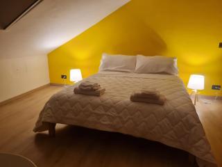 Suite Privata con Vasca Idromassaggio e Ingresso Indipendente,Camino e Cromoterapia - 6