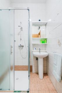 Apartments Rombon Klavdij with Free Onsite Parking - 1