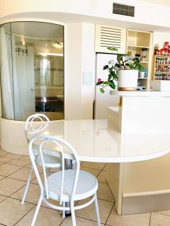 Cairns Esplanade Lagoon Apartment - 1