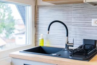 Zagreb 242 - 3 Bedroom - Parking - Airport - Apartment - Flexible Keybox Entry - Modern - Monthly Rent - WiFi - 2